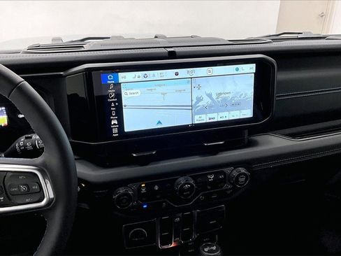 Used 2024 Jeep Wrangler High Altitude image 6