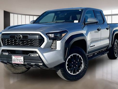 Used 2024 Toyota Tacoma TRD Off-Road AWD/4WD image 1