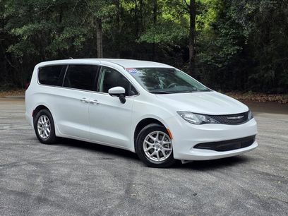 Used 2022 Chrysler Voyager LX