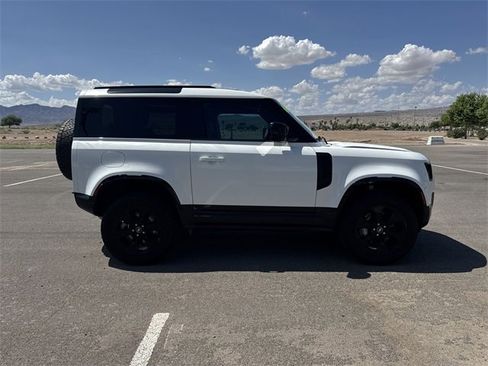 Used 2022 Land Rover Defender 90 X-Dynamic HSE image 4