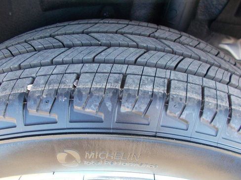 Certified 2025 Toyota RAV4 LE image 8