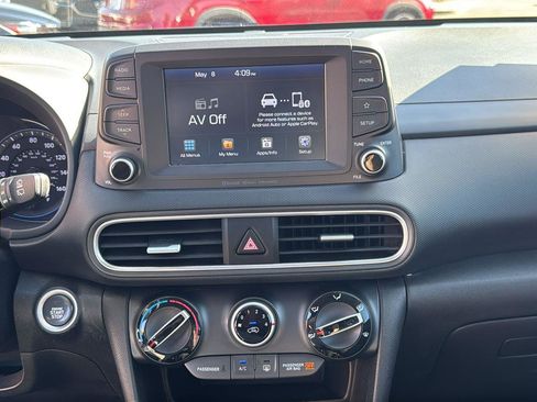 Used 2018 Hyundai Kona SEL FWD image 15