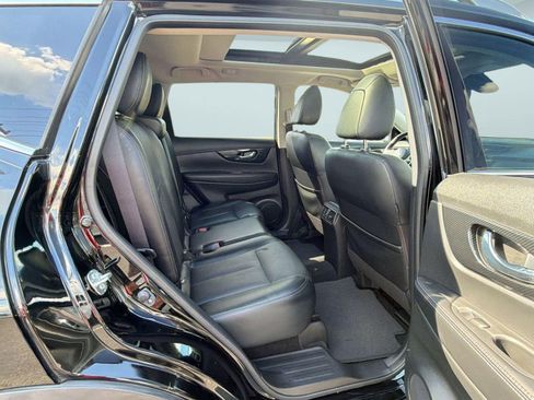 Used 2018 Nissan Rogue SL w/ Premium Package image 26