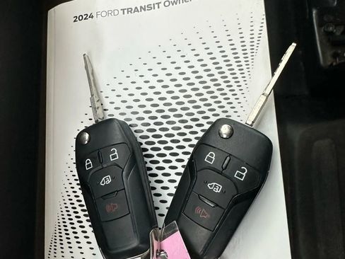 Used 2024 Ford Transit 250 148 High Roof Extended AWD image 33