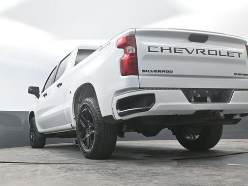 Used 2022 Chevrolet Silverado 1500 Custom w/ LPO, Dark Essentials Package image 23