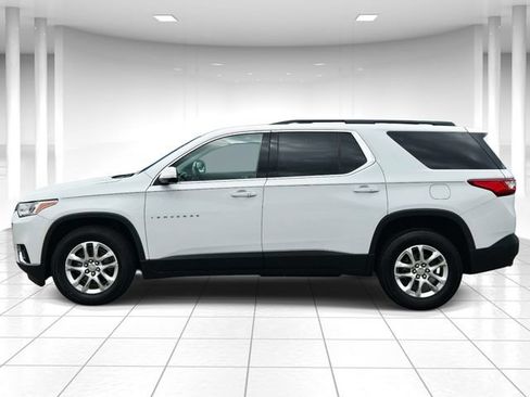 Used 2020 Chevrolet Traverse LT FWD image 2