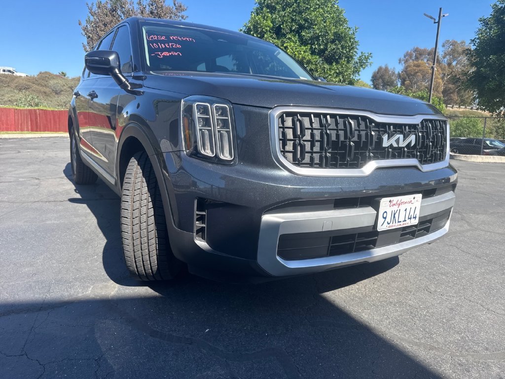 Certified 2024 Kia Telluride LX FWD image 7