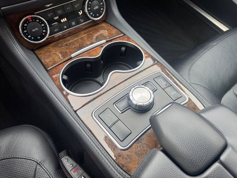 Used 2014 Mercedes-Benz CLS 550 image 24