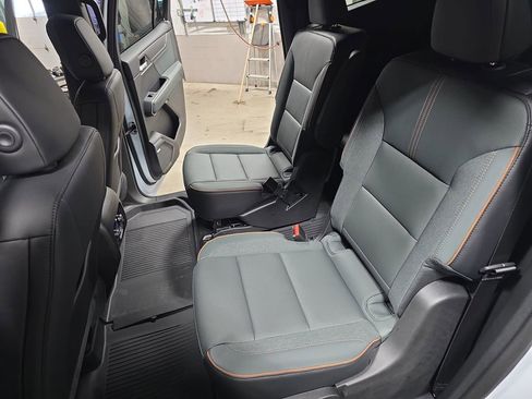 New 2026 GMC Acadia AT4 w/ Luxury Package image 15