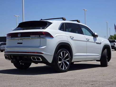 Used 2024 Volkswagen Atlas Cross Sport SEL Premium R-Line AWD/4WD image 17