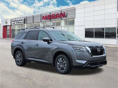 New 2025 Nissan Pathfinder SV