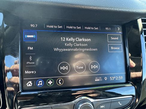 Used 2022 Chevrolet Trax LT w/ LT Convenience Package image 14