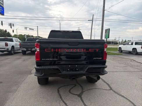 Used 2024 Chevrolet Silverado 2500 ZR2 w/ Technology Package AWD/4WD image 7