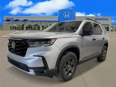 New 2025 Honda Pilot TrailSport