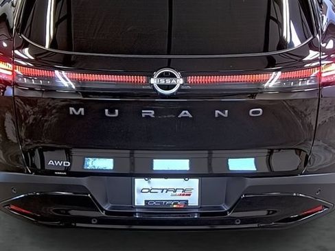 Used 2025 Nissan Murano SV AWD/4WD image 12