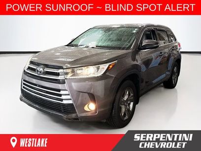 Used 2017 Toyota Highlander Limited Platinum