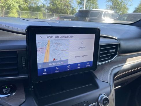 Used 2020 Ford Explorer Platinum image 39