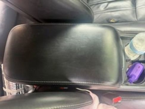 Used 2019 Chrysler 300 S RWD image 4