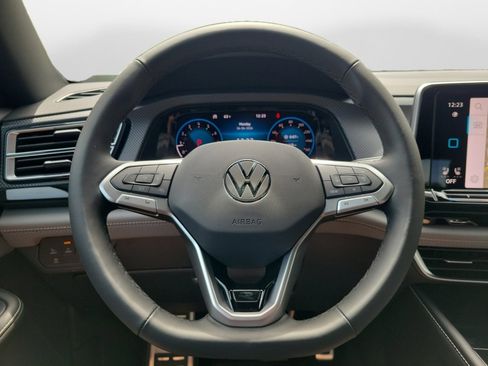 New 2026 Volkswagen Atlas Cross Sport SEL R-Line AWD/4WD image 10