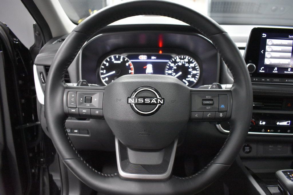 Certified 2026 Nissan Rogue Dark Armor AWD/4WD image 27