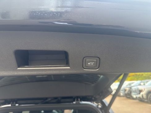 New 2026 GMC Acadia AT4 w/ Super Cruise Package image 17