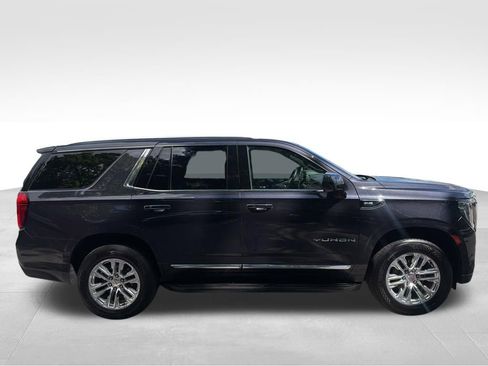 Used 2024 GMC Yukon SLT AWD/4WD image 7