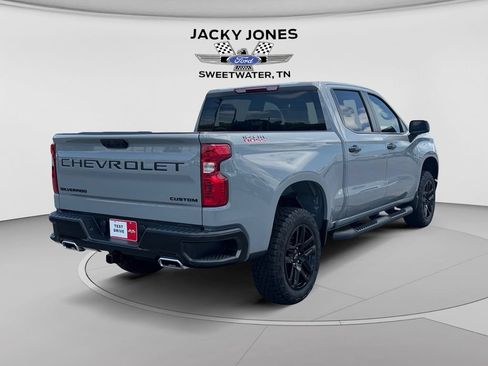 Used 2024 Chevrolet Silverado 1500 Custom Trail Boss w/ LPO, Dark Essentials Package AWD/4WD image 5
