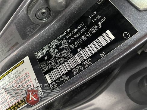 Used 2023 Toyota 4Runner SR5 Premium w/ Moonroof Package image 26