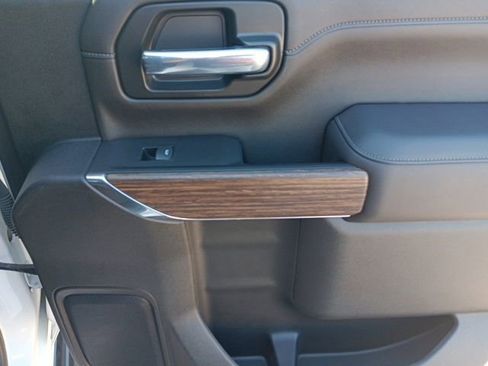 Used 2022 Chevrolet Silverado 3500 High Country image 34