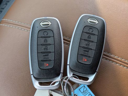 Used 2023 Nissan Pathfinder Platinum w/ Cargo Package image 33