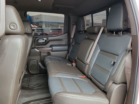 Used 2021 GMC Sierra 1500 Denali w/ Denali Ultimate Package AWD/4WD image 16