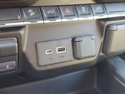 Used 2021 GMC Sierra 2500 AT4 image 20