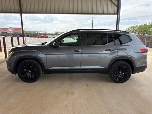 Used 2022 Volkswagen Atlas SE FWD image 4