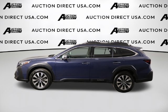 Used 2023 Subaru Outback Touring AWD/4WD image 5