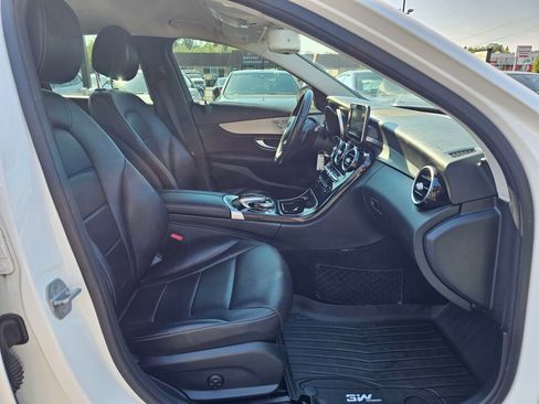 Used 2015 Mercedes-Benz C 300 4MATIC Sedan image 11