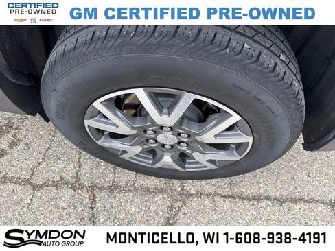 Certified 2023 GMC Acadia SLE w/ Driver Convenience Package image 24