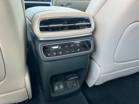 New 2026 Genesis GV80 3.5T Prestige image 17