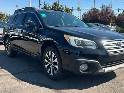 Used 2017 Subaru Outback 2.5i Limited AWD/4WD image 3