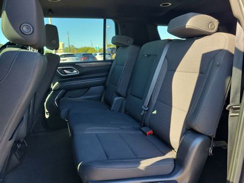 Used 2022 Chevrolet Suburban LS AWD/4WD image 10