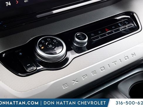 Used 2025 Ford Expedition Active AWD/4WD image 11