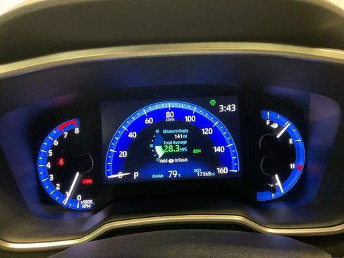 Used 2022 Toyota Corolla XSE FWD image 15