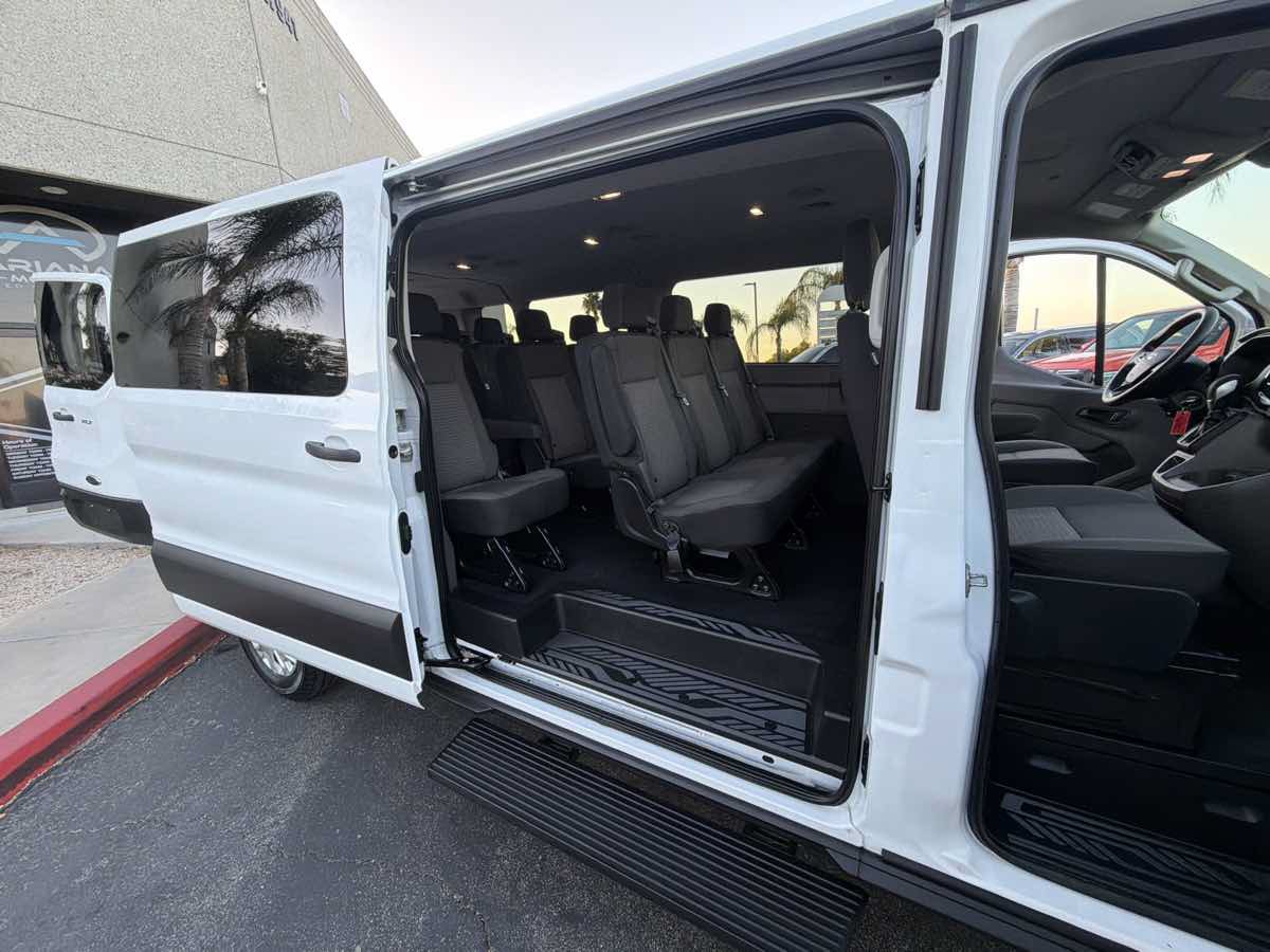 Used 2023 Ford Transit 350 XLT RWD image 26