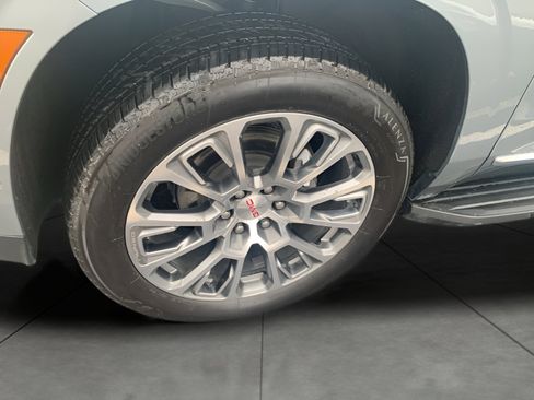 Used 2025 GMC Yukon XL Denali image 28