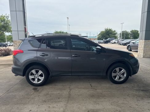 Used 2014 Toyota RAV4 XLE FWD image 27