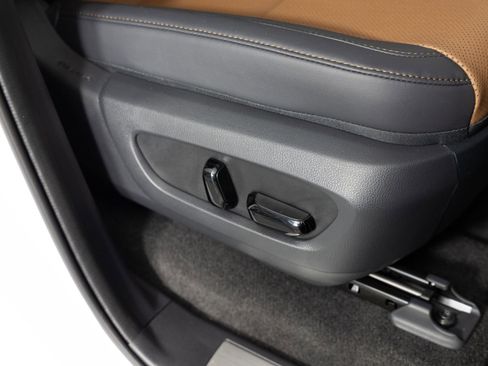 Used 2026 Lexus GX 550 image 29