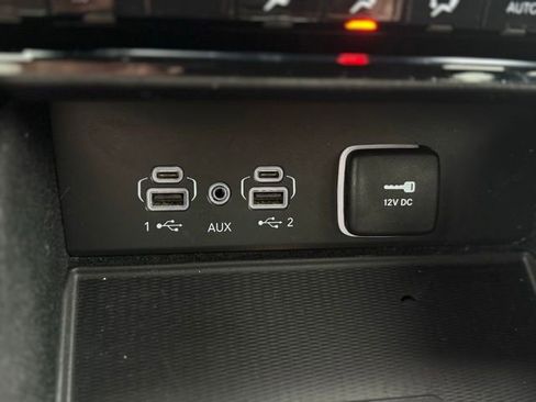 Used 2022 Jeep Grand Cherokee Altitude image 32