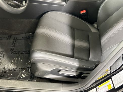 Used 2023 Honda Civic Sport image 18