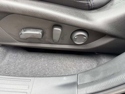 New 2025 Subaru Forester Limited image 25