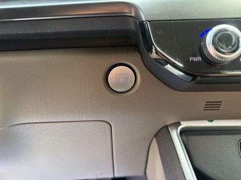 New 2026 Kia Carnival LXS image 34