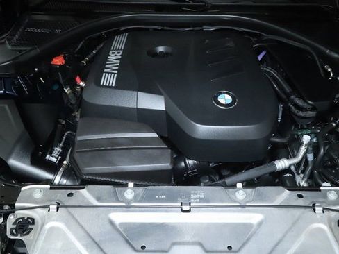 Certified 2026 BMW 330i xDrive Sedan w/ Premium Package AWD/4WD image 36